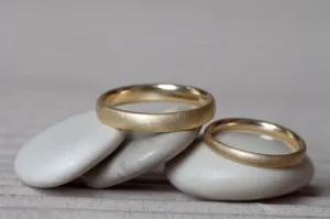 Classic Smooth Wedding Rings