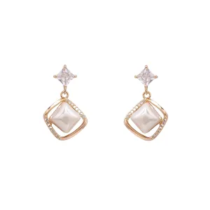 Earrings- J0601815