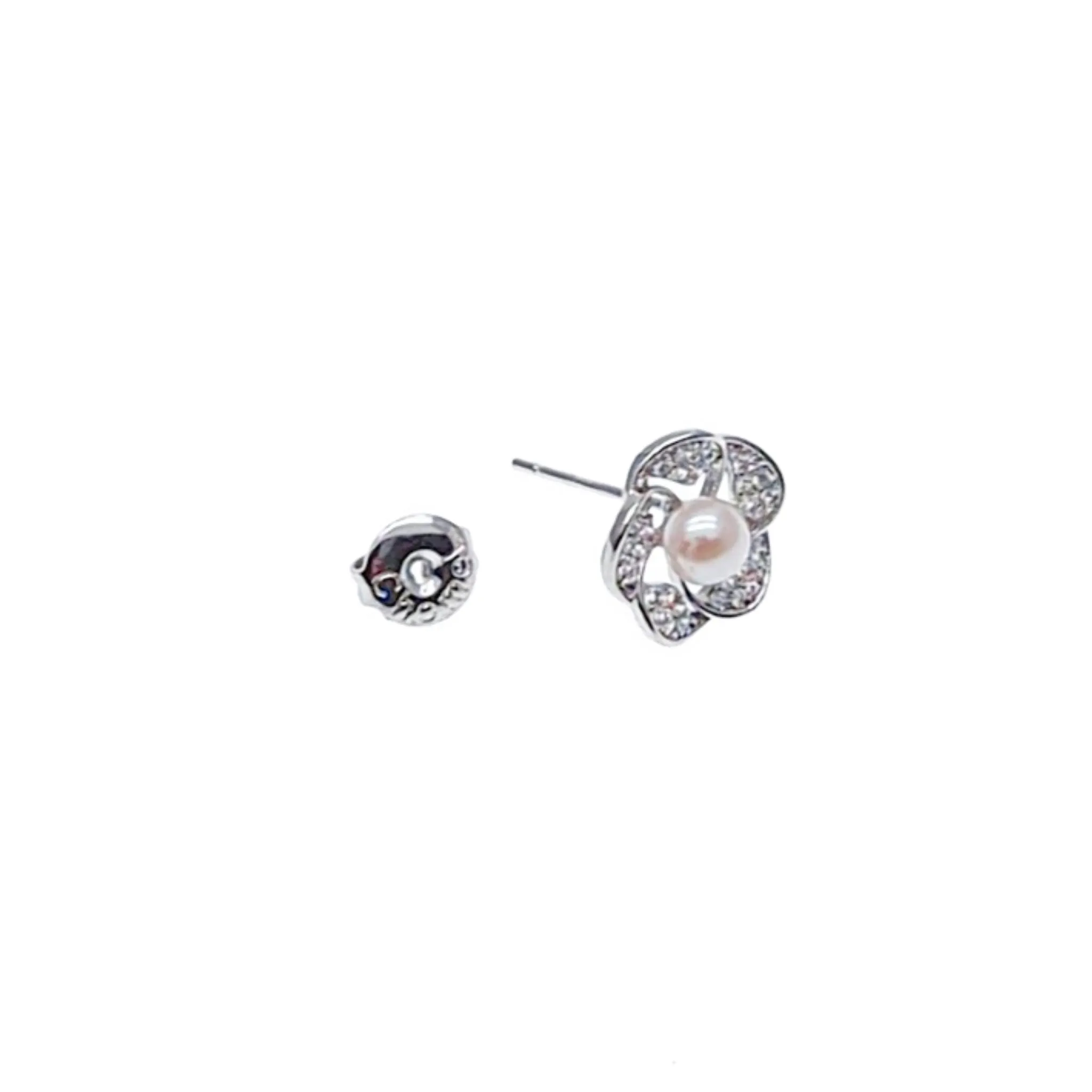 Flower Freshwater Pearl Earrings