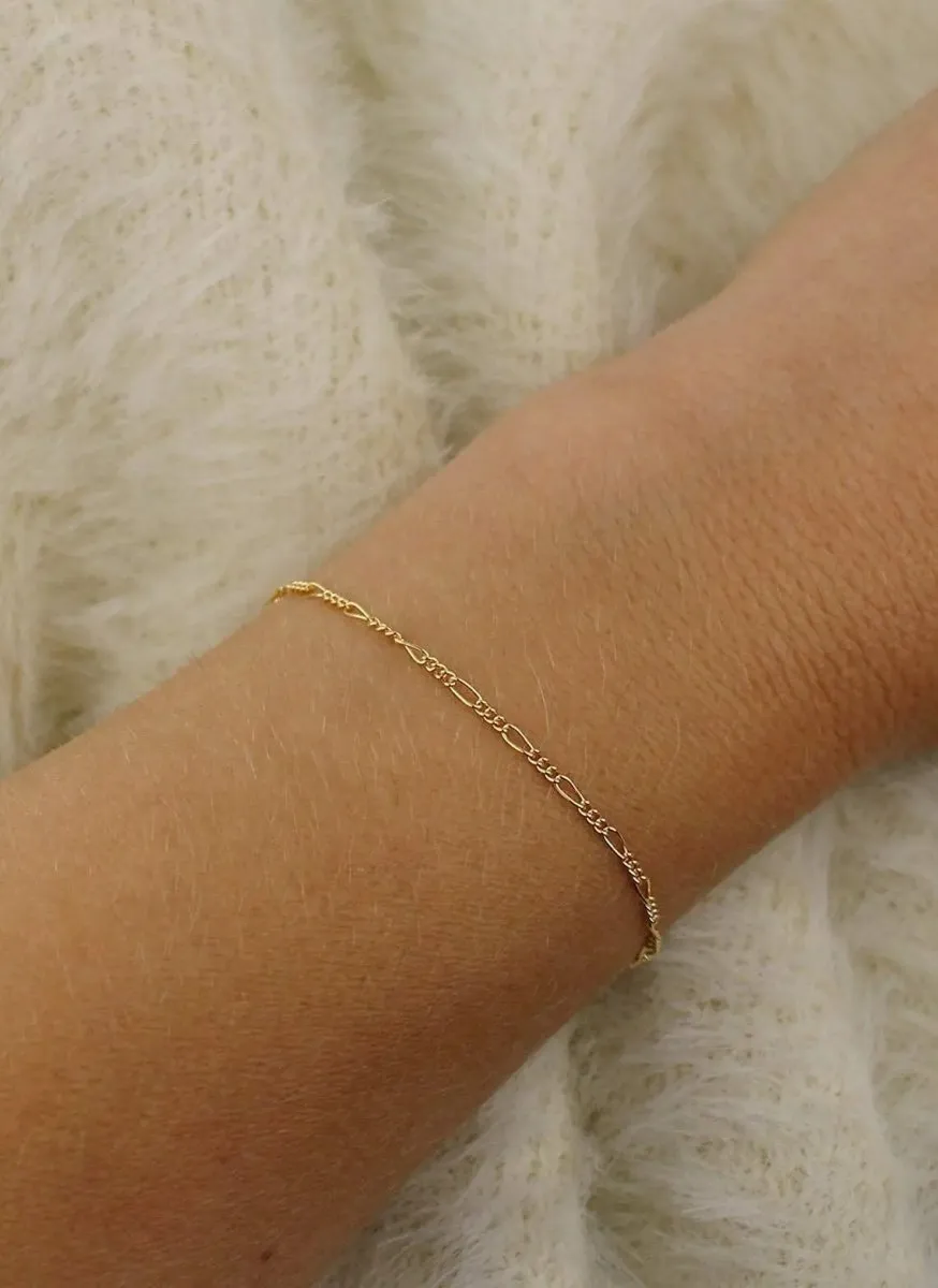 Kyerlyn Gold Figaro Bracelets