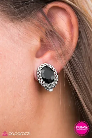 Paparazzi Earring ~ Royal CHAIN - Black