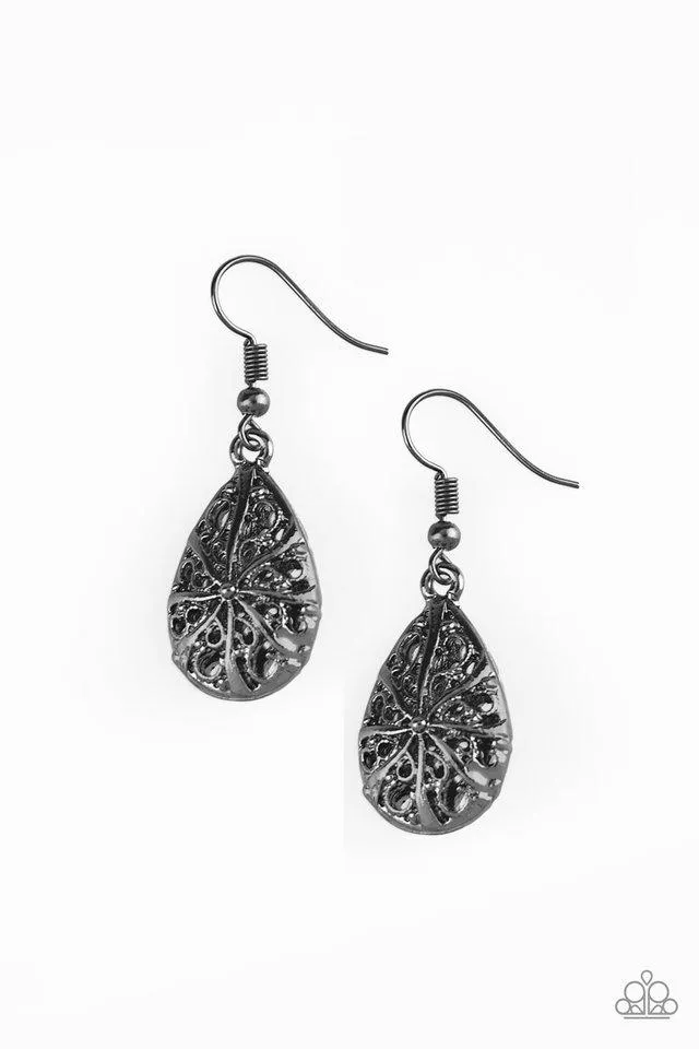 Paparazzi Earring ~ Western Wisteria - Black