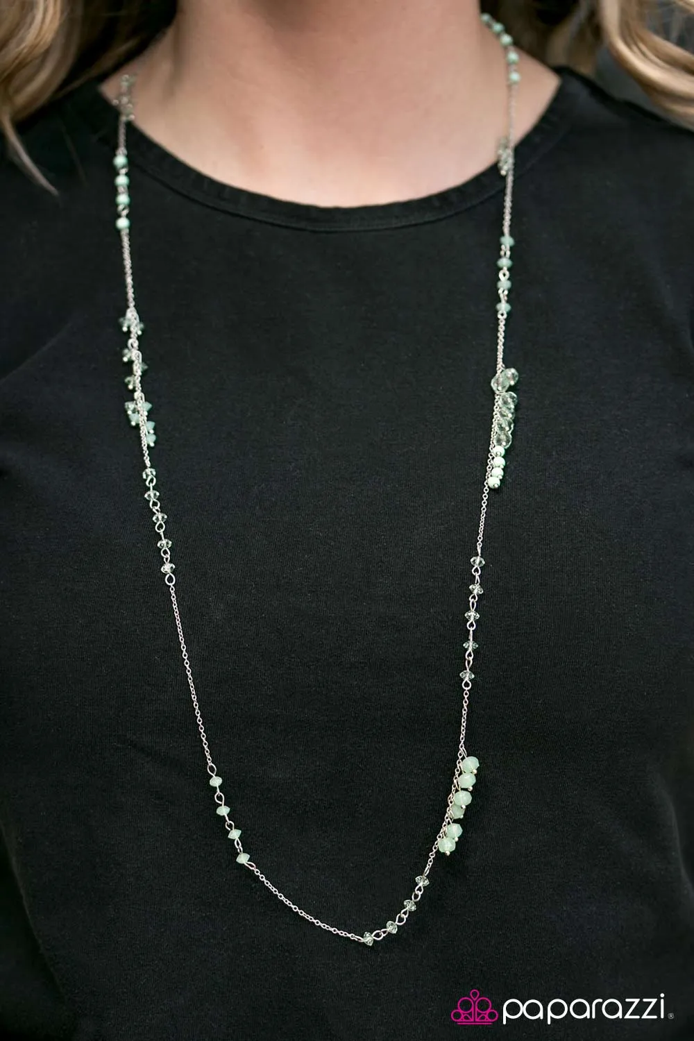 Paparazzi Necklace ~ In Your GLITZY-est Dreams - Green