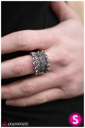 Paparazzi Ring ~ Fancy Pants - Silver