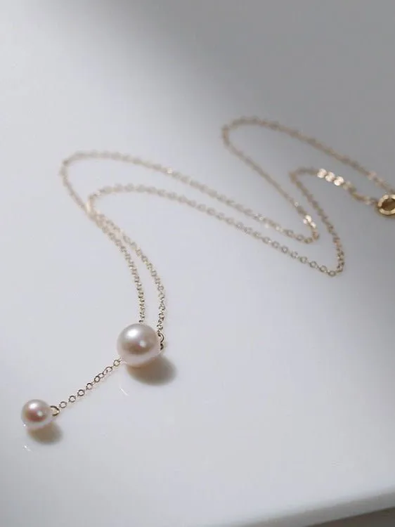 Retro Pull-Through Pearl Pendant Necklace