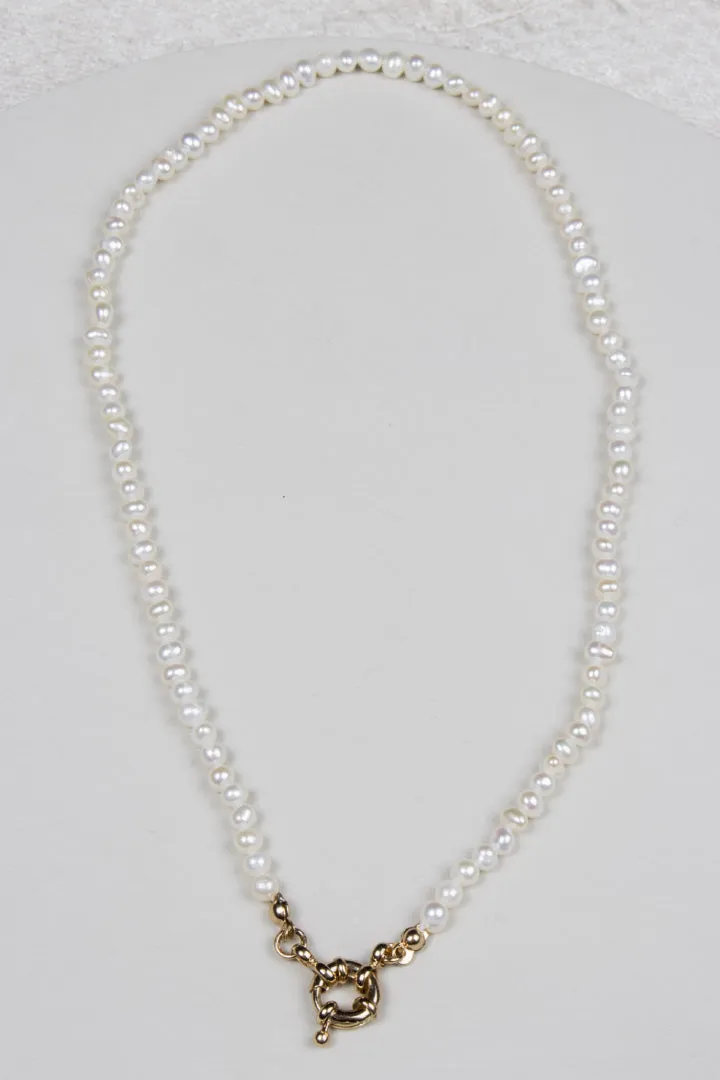 Sara Necklace Freshwater Pearls