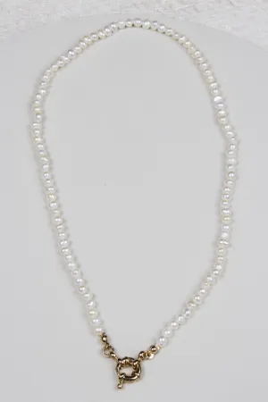 Sara Necklace Freshwater Pearls