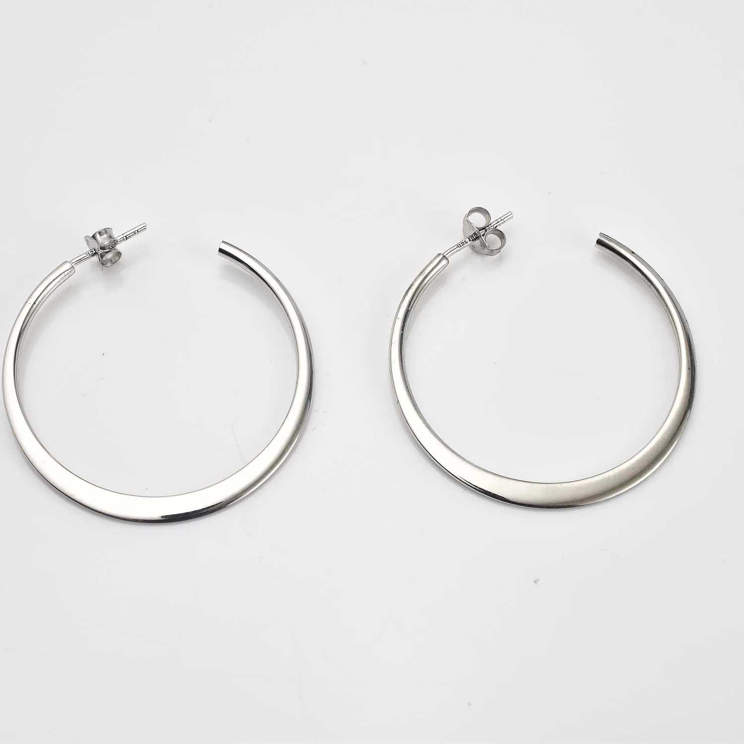 Sleek Horizon Hoops