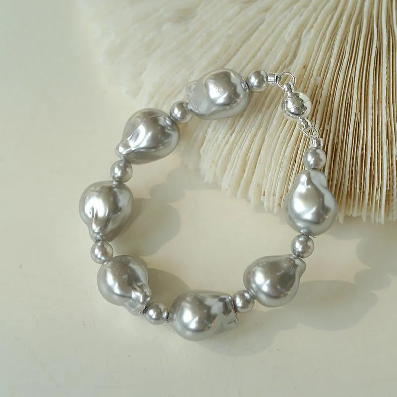 Stylish Baroque Pearl and Bead Beaded Bracelet with Magnetic Clasp