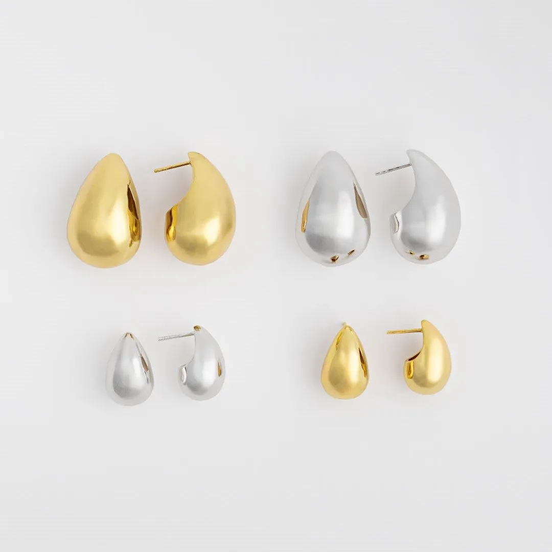 Teardrop Classic Gold 30mm Stud Earrings