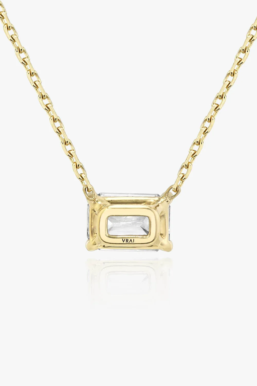 VRAI Solitaire Emerald Necklace in Yellow Gold